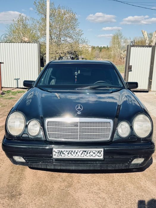 Продам мерседес-Бэнз Е200, 1999 года