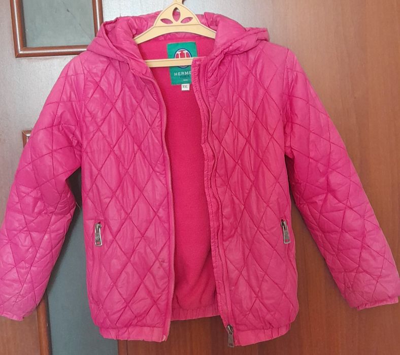 Қызға жеңіл ветровка