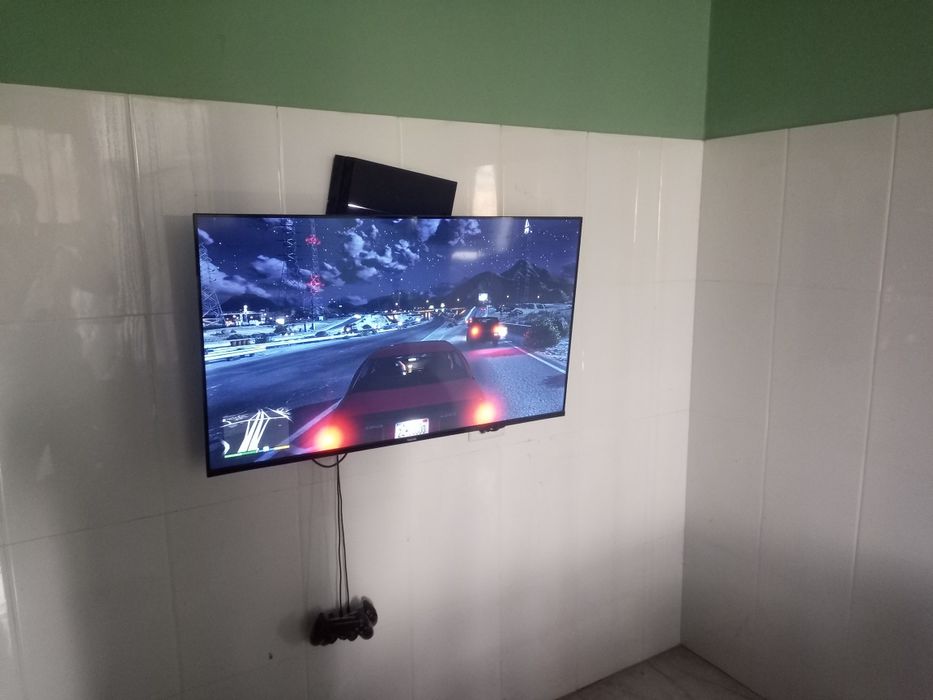 Таййор бизнес плейстейшен 4 телевизори билан 3 дона гарантияли нарса