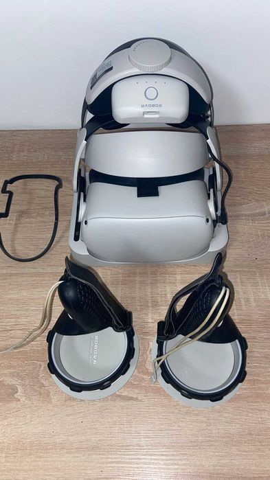 Oculus Quest 2 + Head strap + baterie externa + statie de incarcare