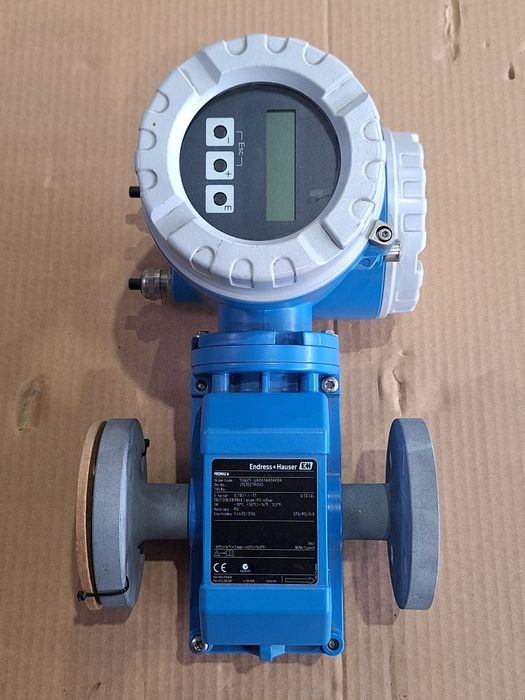 Високо прецизен индустриален дебитомер Endress+ Hauser