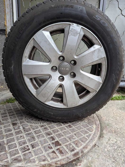 4бр зимни с джанти 215/60/16"/Pirelli/DOT19/6mm грайфер за VW групата