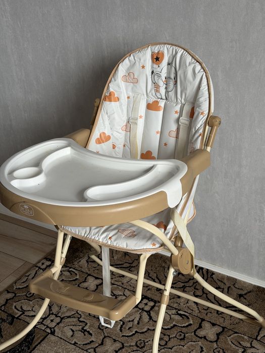 Детский стол для кормления