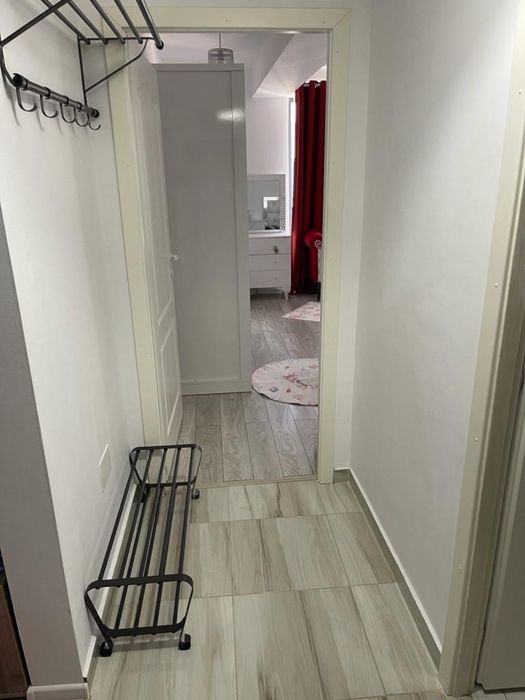 Vand apartament 2 camere zona Vitan