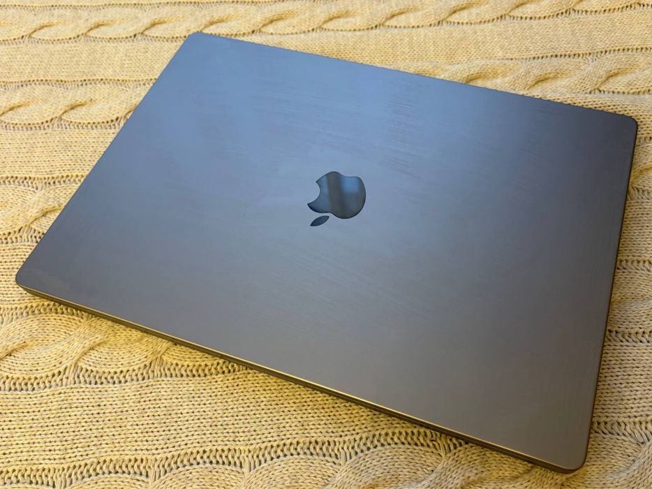 Ноутбук Apple Macbook M1 Pro