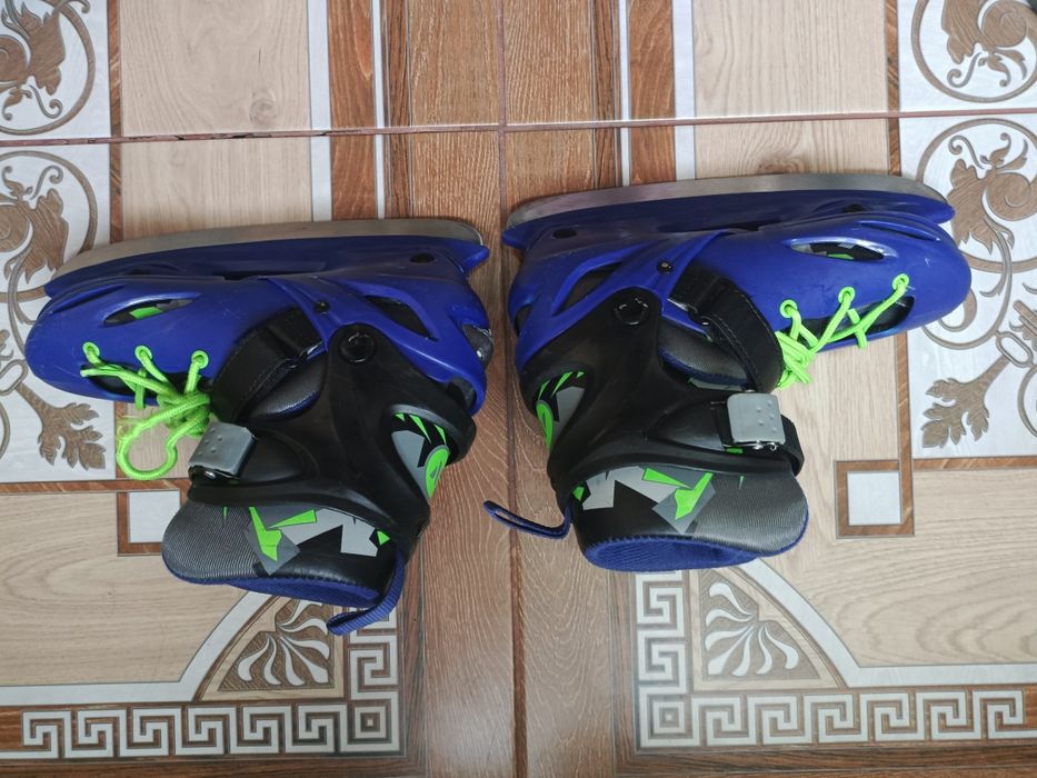 Коньки спортивные