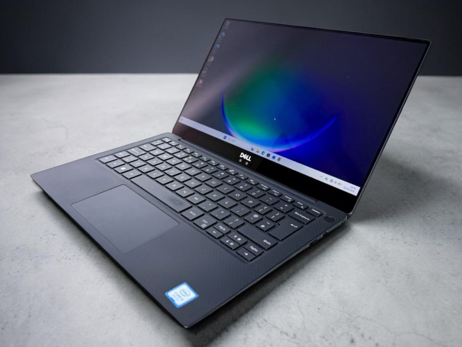 Dell XPS 13 9370 13.3" 4K UHD Touch i5-8250U 8RAM 256GB Intel UHD Graphics 620 Перфектен! Гаранция!