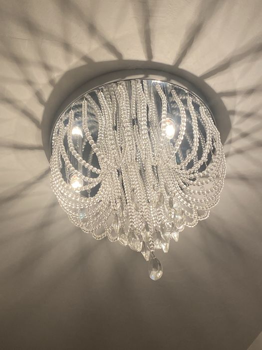 Нови плафони с кристали - 3 бр сребърно & 1 бр златно