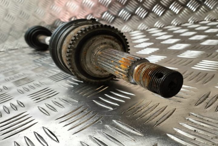 Planetara stânga  Lipsa cod Hyundai i20 PB