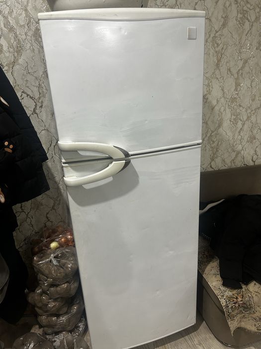 Срочноо продам холодильник бу