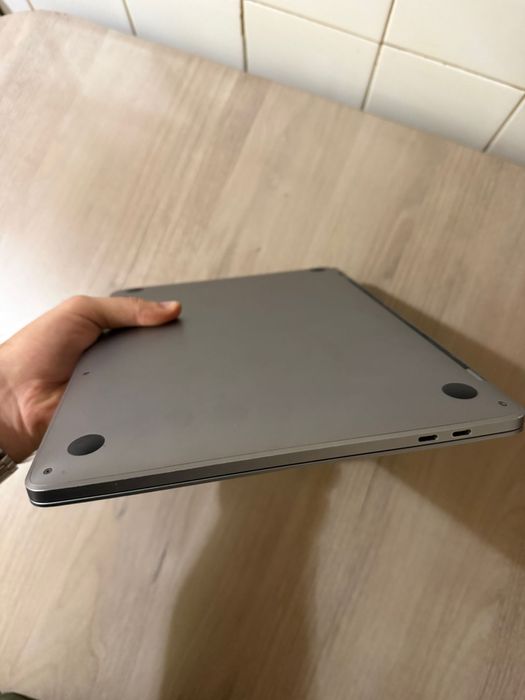 Macbook pro m1 13 inch 512gb