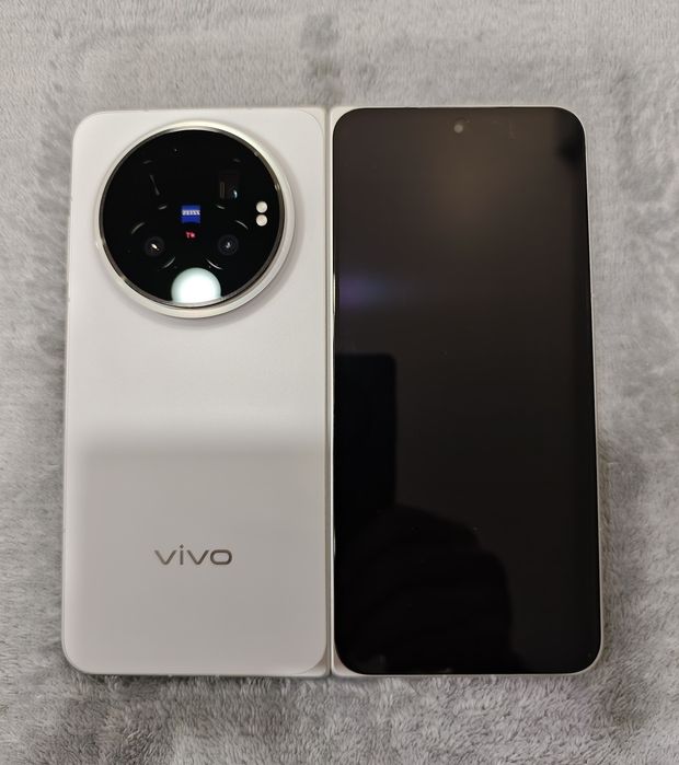 Vivo X Fold 6 - 16/512gb