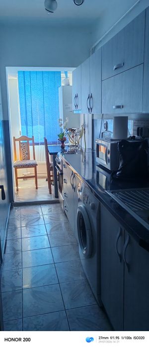 Închiriez apartament