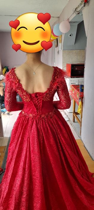 Rochie noua ,model deosebit ,facuta pe comanda inTurcia,lucrata manual
