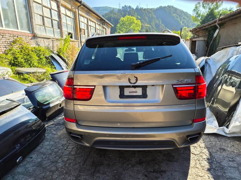 BMW X5 E70 5.0i 408кс Facelift ксенон панорама Keyless Logic7 ел багажник автоматик НА ЧАСТИ!