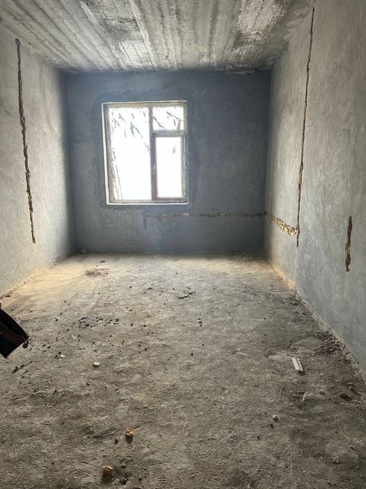 Новостройка , коробка  124 м2 в микрорайоне ориентир Арка