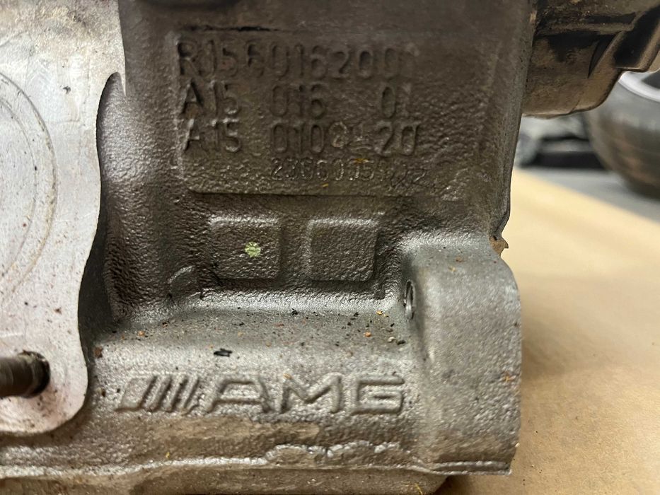 Дясна цилиндрова глава M156 6.2 V8 63 AMG 63AMG E63 ML63 Cl63 CLK63