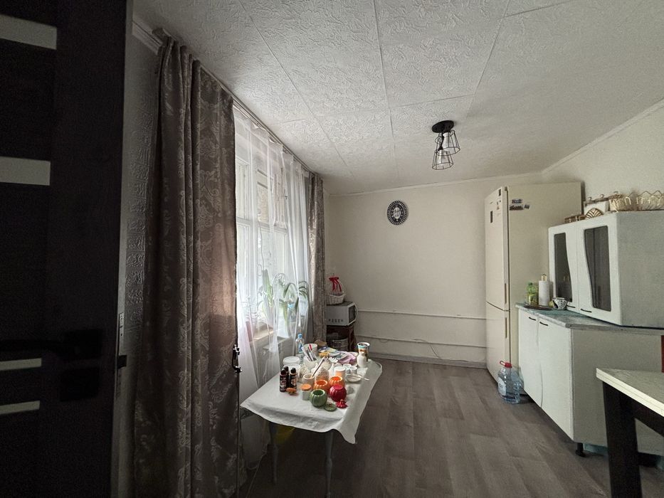 Срочно продам два дома