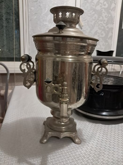 Самовар металлический винтажный с краном