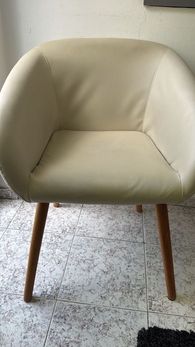 Трапезни столове 2броя тип кресло