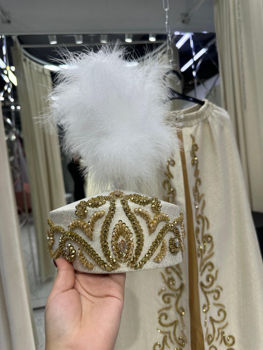 На прокат очень красивый наряд