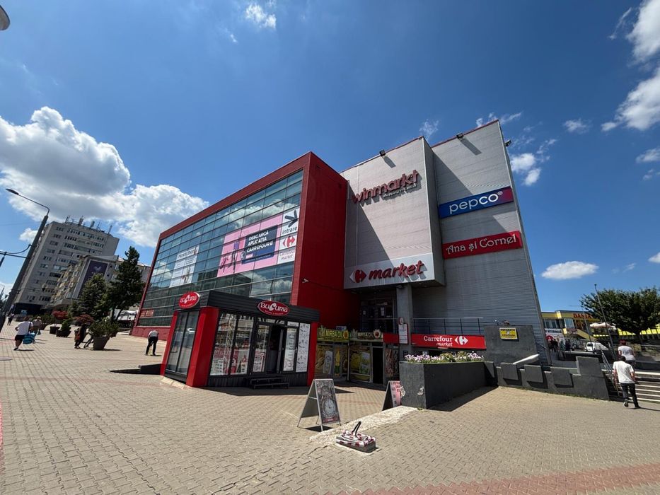 Inchiriez spatii comercial