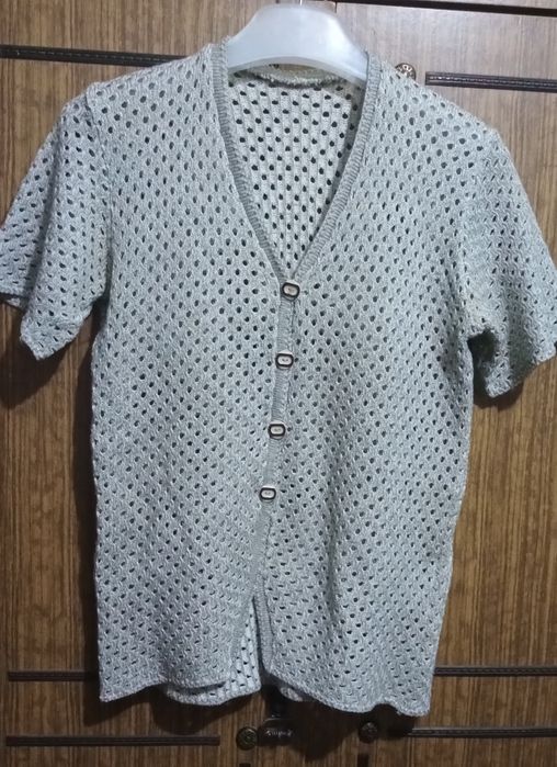 Продам одну вещь за 800 тенге.