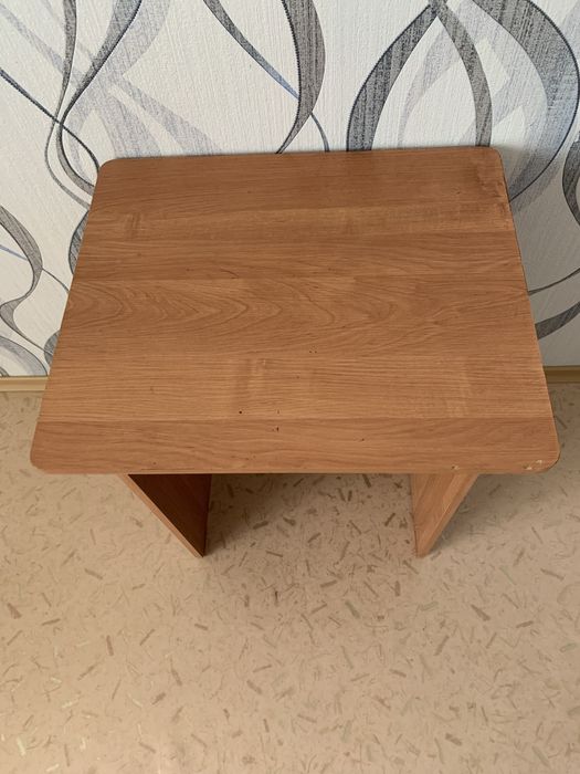 Стол компактный размер 60х50