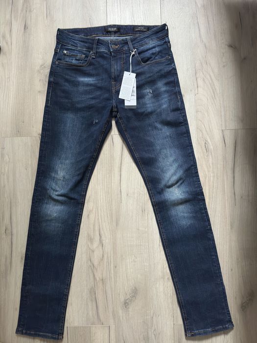 Guess      Jeans