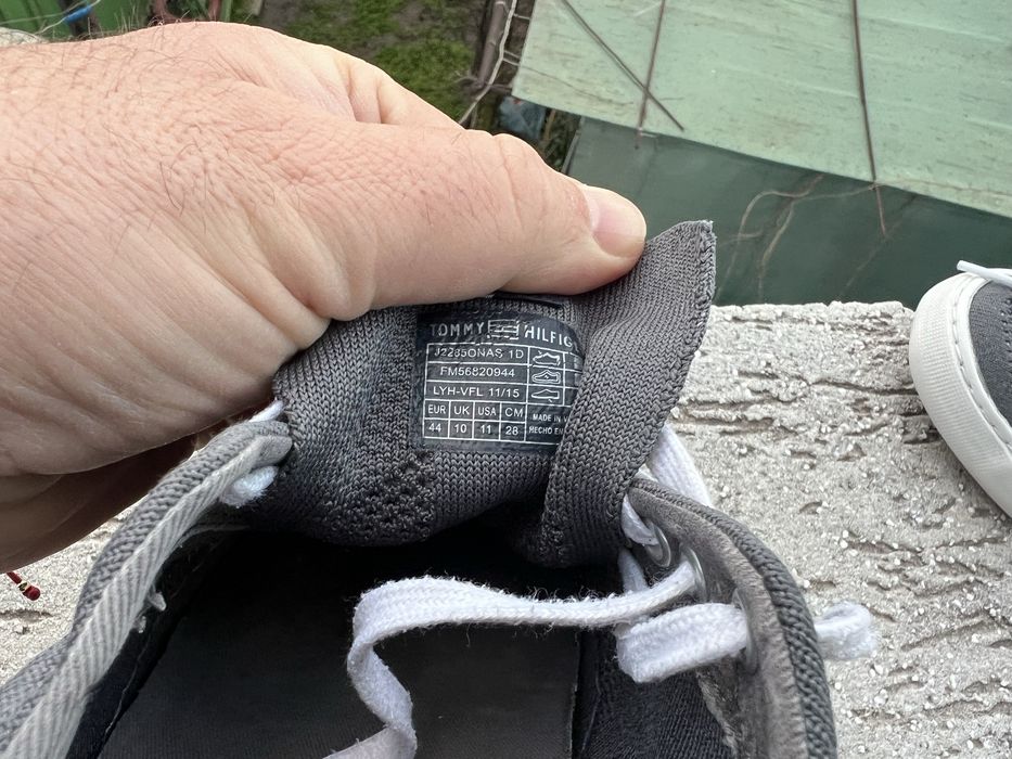 Tommy Hilfiger Gray 44