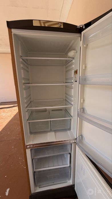 Холрдильник Indesit