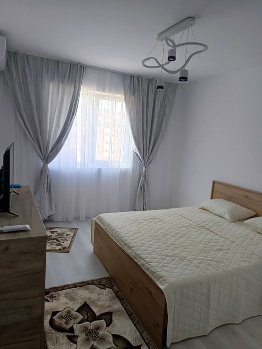 Închiriez garsonieră nouă 35 mp