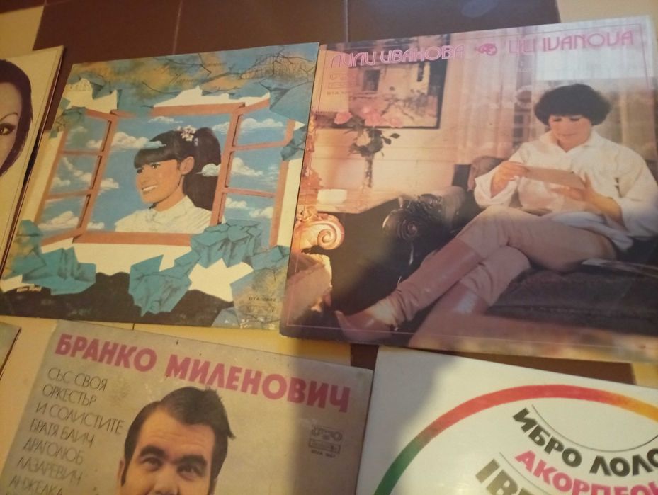 Продавам  грамофонни плочи на Балкантон