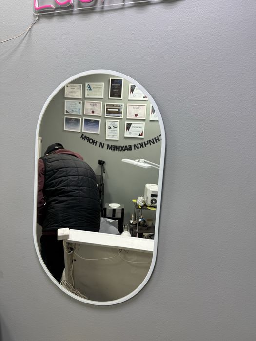 Продам зеркало в отличном состоянии