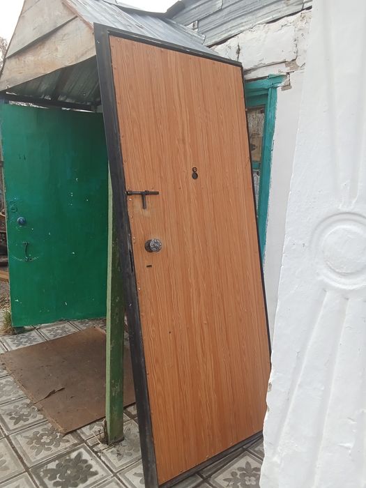 Сыртқы темір есік