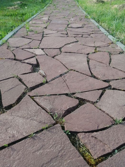 Продам плитняк 200 метров