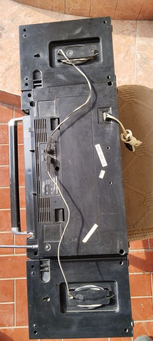 Продается кассетный магнитофон Шанхай клон Шарпа 800