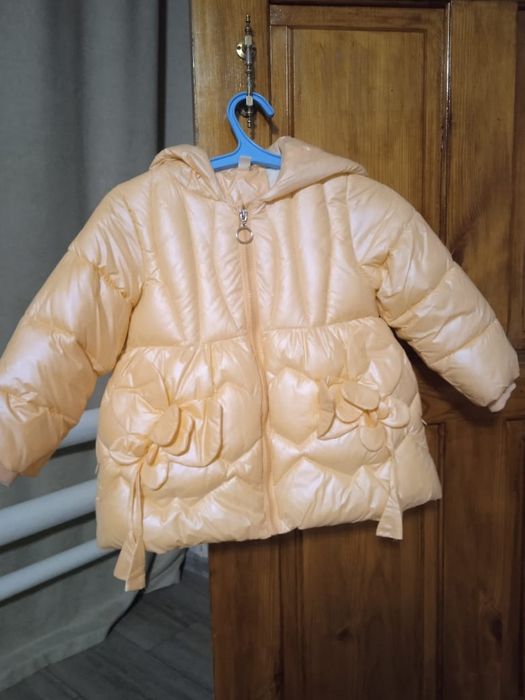 Продается куртка детская на 4,5 лет