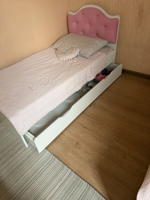 Детская кровать.