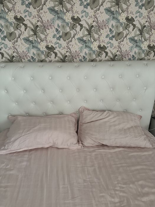 Pat matrimonial mobexpert alb 160x200 cm cu saltea inclusa