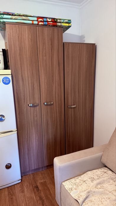 Продам шкафы плательные