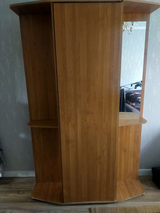 Продам Шкаф плательный