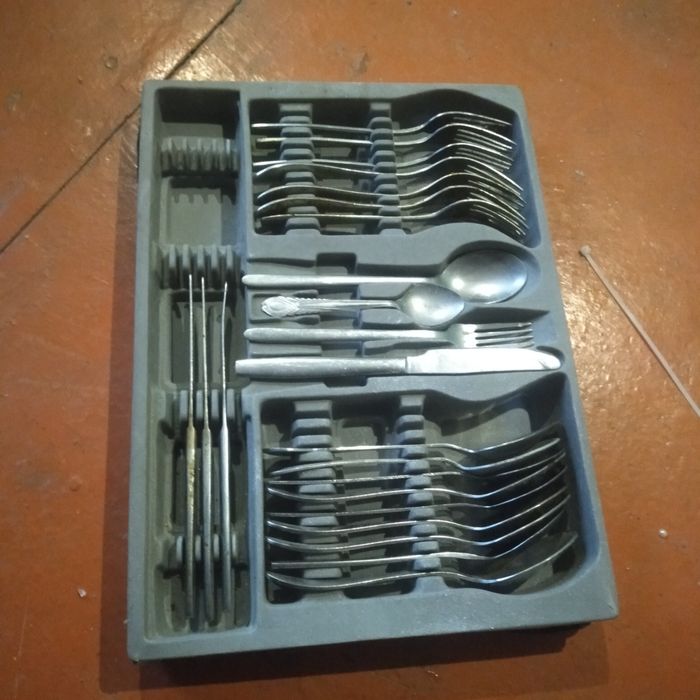 Набор  лошка  вилка нож