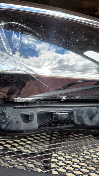 ФАР ЗА Volkswagen Touareg III 3 CR7 NOMER NA DVIGATEL DENT 2019
