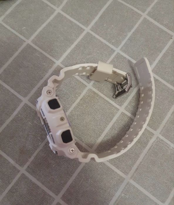 Часовник оригинален с документи G shock