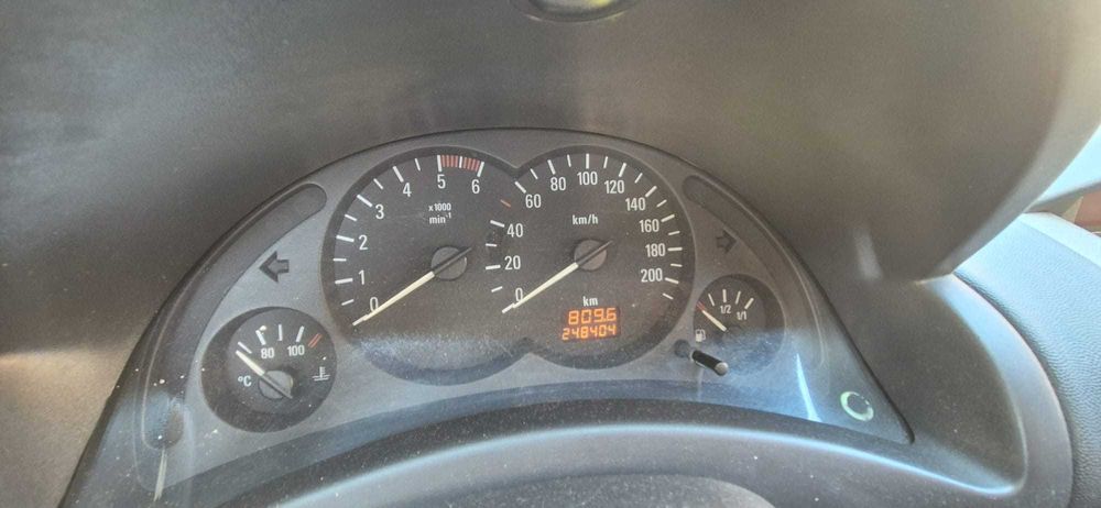 Vand Opel Corsa 2004