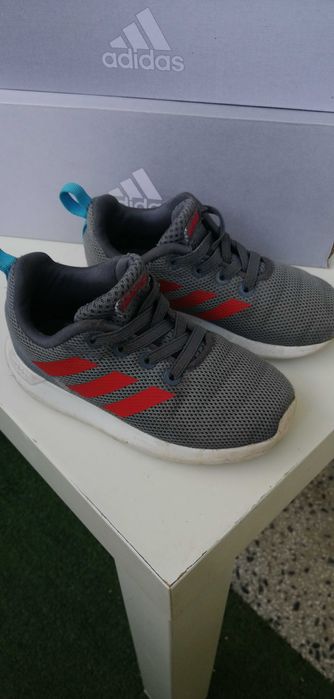 Маратонки 24,32 запазени