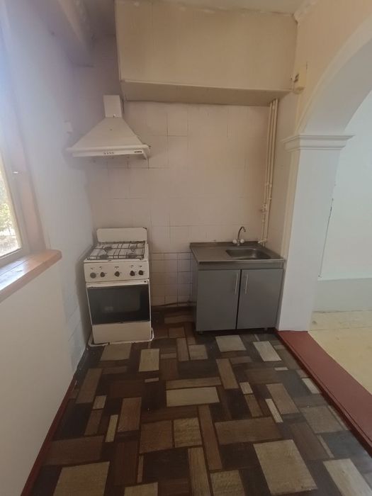 3мик мик 21 домда 32 кв 3-хонали 2-этаж сотилади