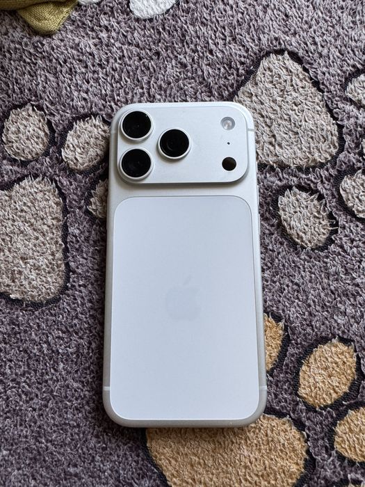 iPhone 17 pro новый с гарантией, 100% емкости