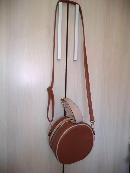 Дамска чанта за през рамо